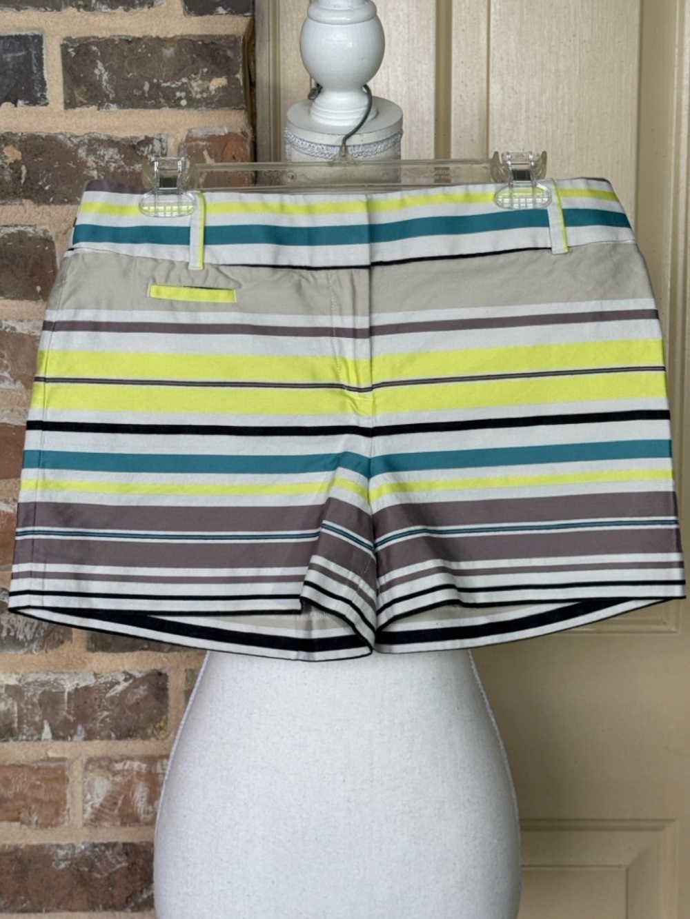 Loft Riviera Striped 3.5” Shorts in Yellow, Teal & Gray